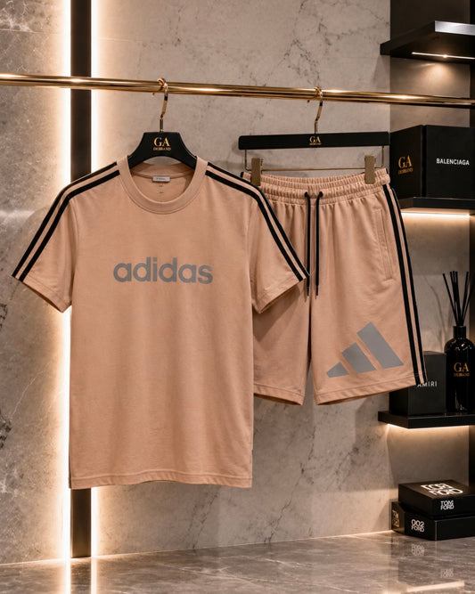 Compleu Bărbați Adidas Bej – Tricou + Pantaloni Scurți