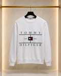 Tommy Hilfiger – Bluză Albă cu Logo Frontal Imprimat