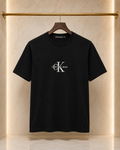 07-Calvin Klein Jeans – Tricou Bărbați Negru cu Logo Brodat Premium