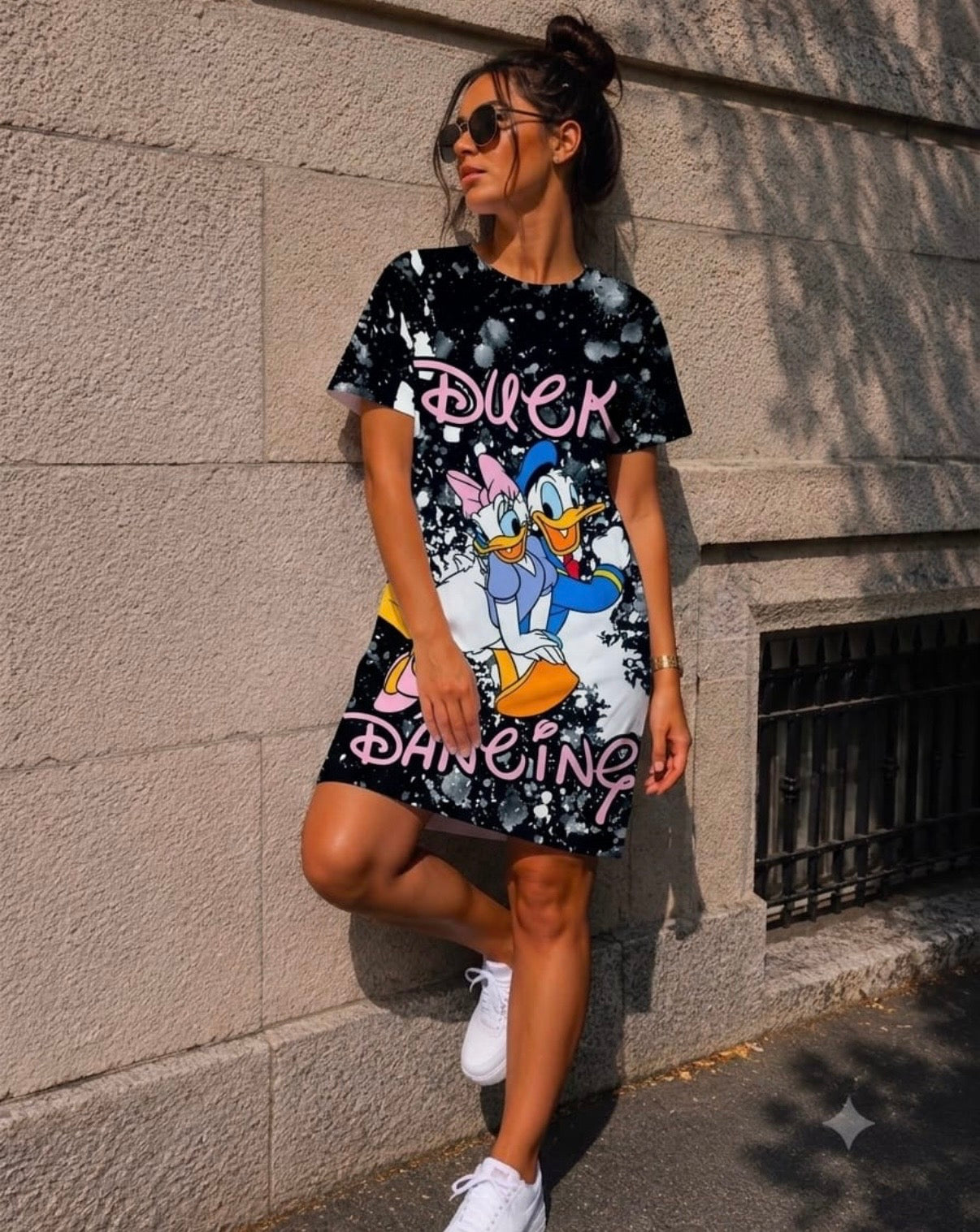 Woman’s Rochie Oversized Donald & Daisy Neagră