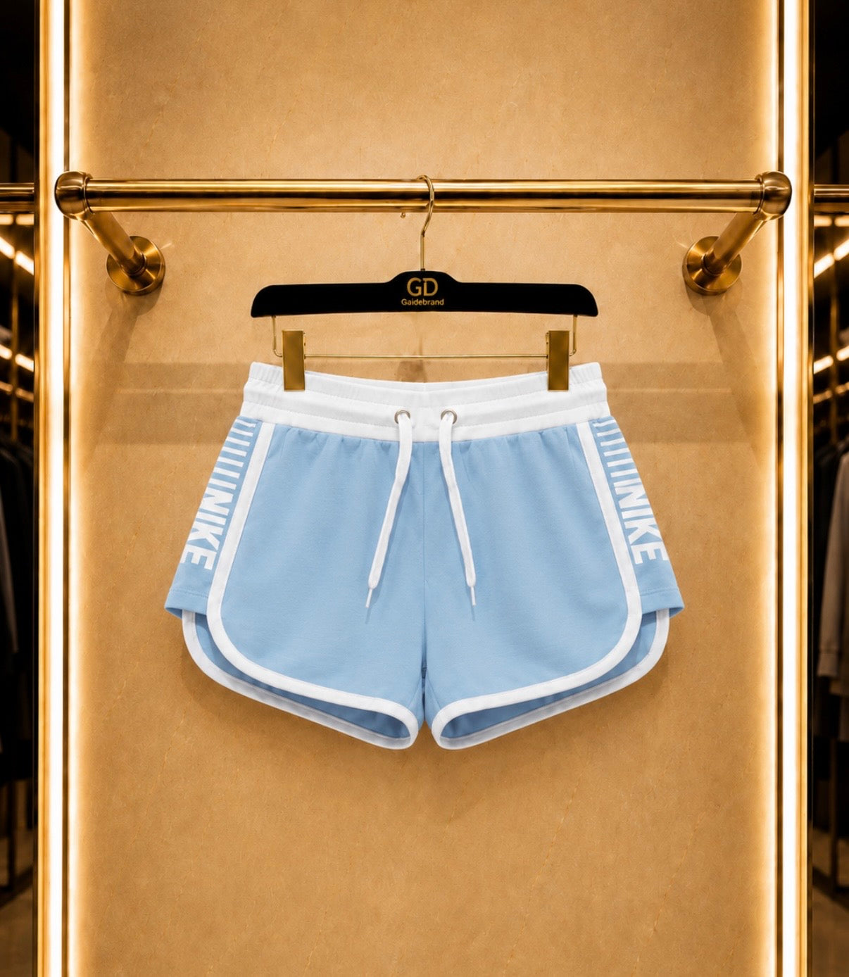 Woman’s Bermude Nike bleu – model sport scurt