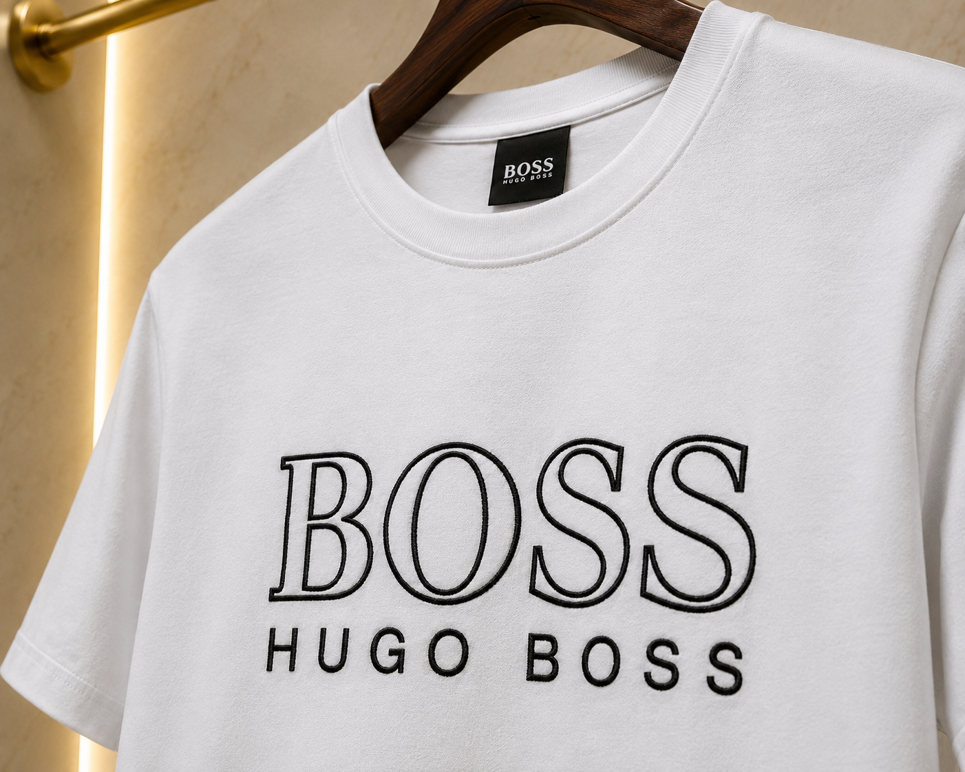 Hugo Boss – Tricou bărbătesc alb cu logo brodat