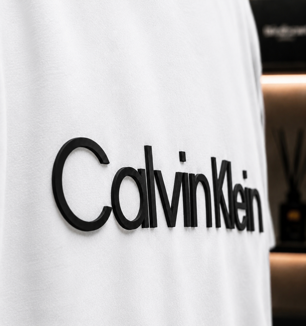 Calvin Klein Tricou Alb – Logo Cauciucat , Bumbac