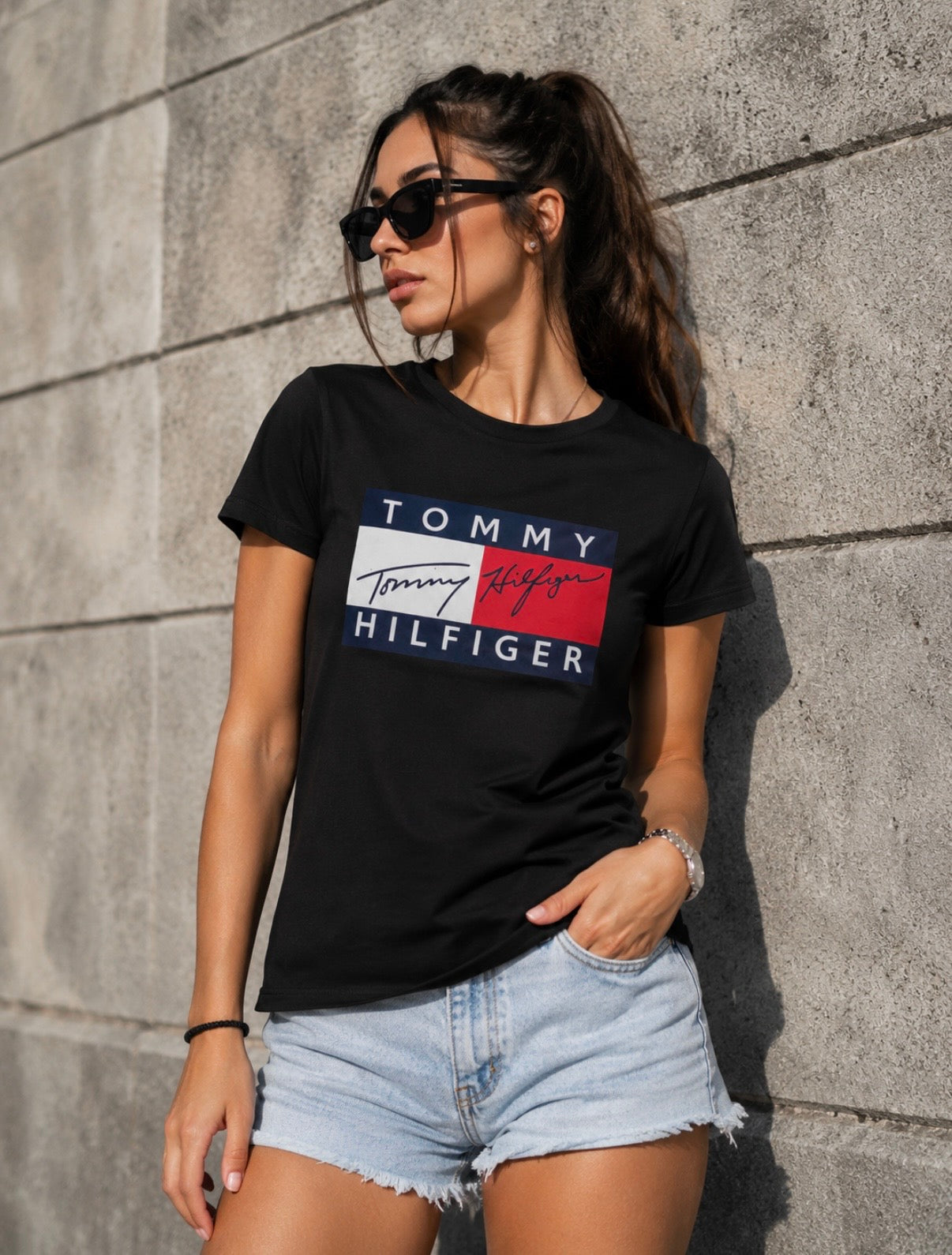 Women’s Tommy Hilfiger Logo T-Shirt – Black