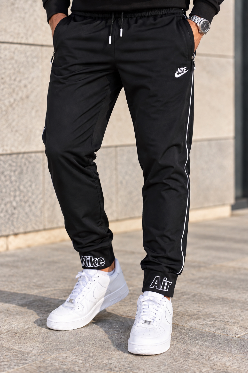 12-Nike Pantaloni Trening Bărbați Negri – Model Nike Air