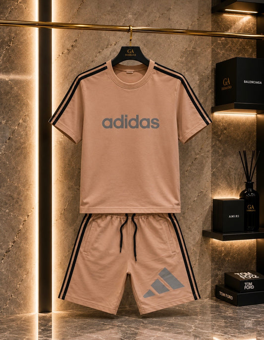 Compleu Bărbați Adidas Bej – Tricou + Pantaloni Scurți
