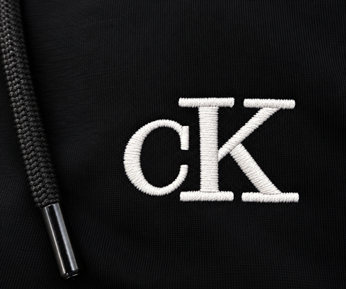 10-Calvin Klein – Hanorac cu logo brodat
