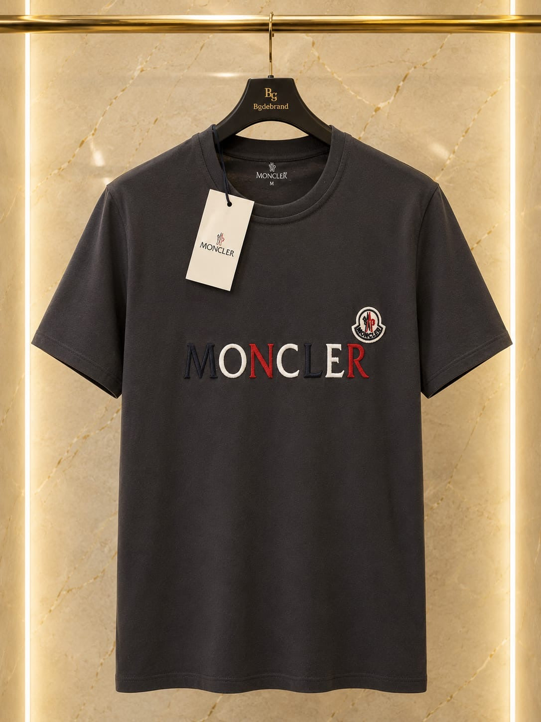 Moncler – Tricou negru cu logo brodat